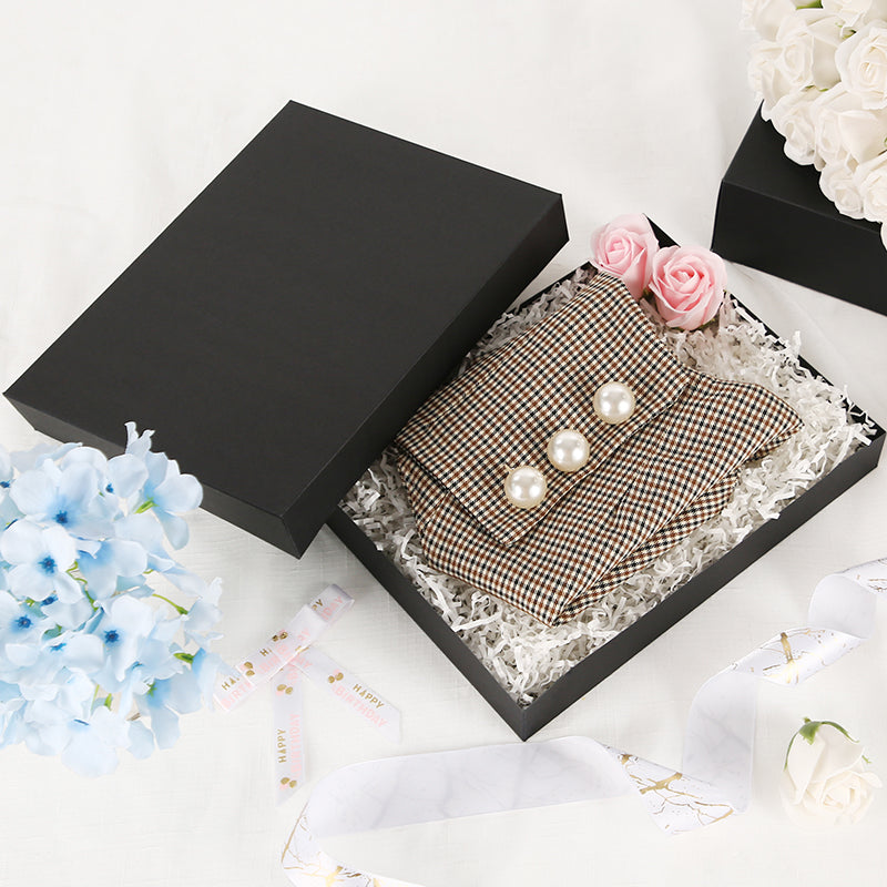 Wholesale 3 Colors 11x8.5x1.5 Inches Apparel Gift Boxes Clothing Boxes with Lids