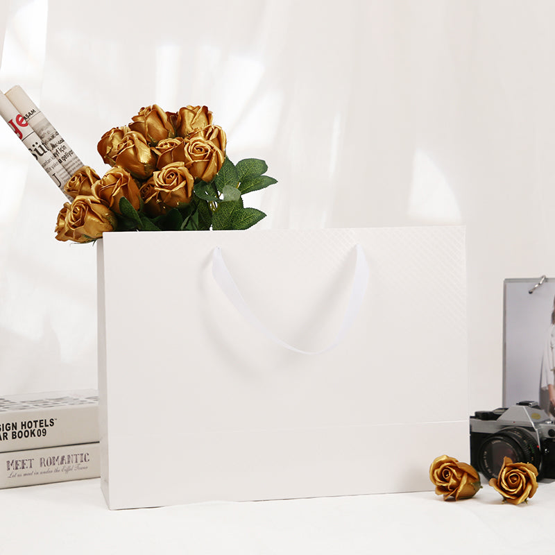 Wholesale 4 Colors 16x6x12 Inches Premium Gift Bags