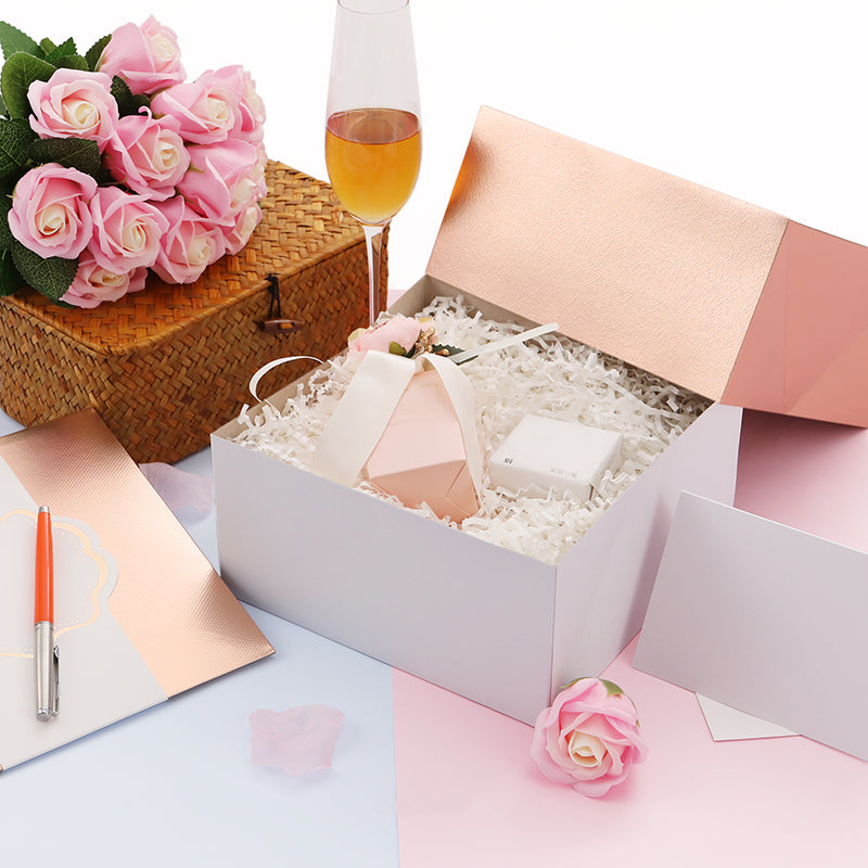 Wholesale 2 Colors 8x8x4 Inches Gift Boxes with Wrap Band and Card