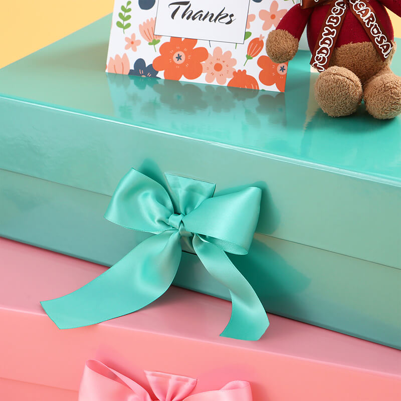 Wholesale 4 Colors Magnetic Collapsible Gift Box with Ribbon (14x9.5x4.5'')