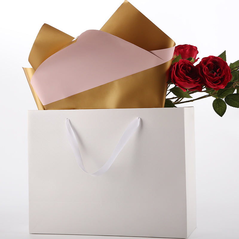 Wholesale 5 Colors 13x5x10 Inches Gift Bags with Handles
